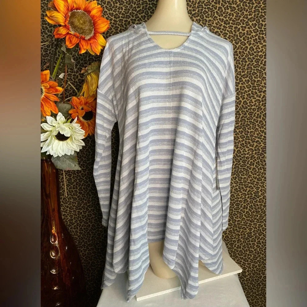 🌴3/$30🌴DOE & RAE Ash Blue Striped Long Sleeve Hooded Tunic Top NWT